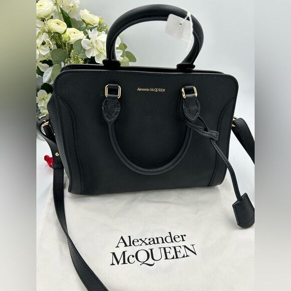 Alexander McQueen Handbags - Women’s Alexander, Mcqueen, pebble, grain , leather shoulder bag made in Italy
